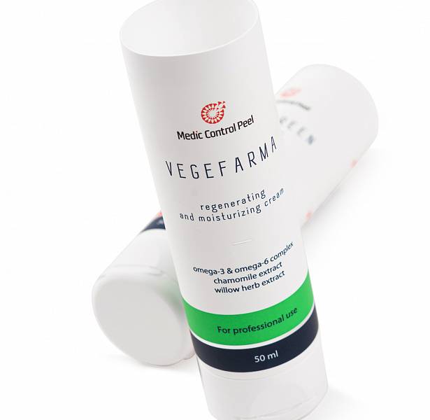 Восстанавливающий и увлажняющий крем