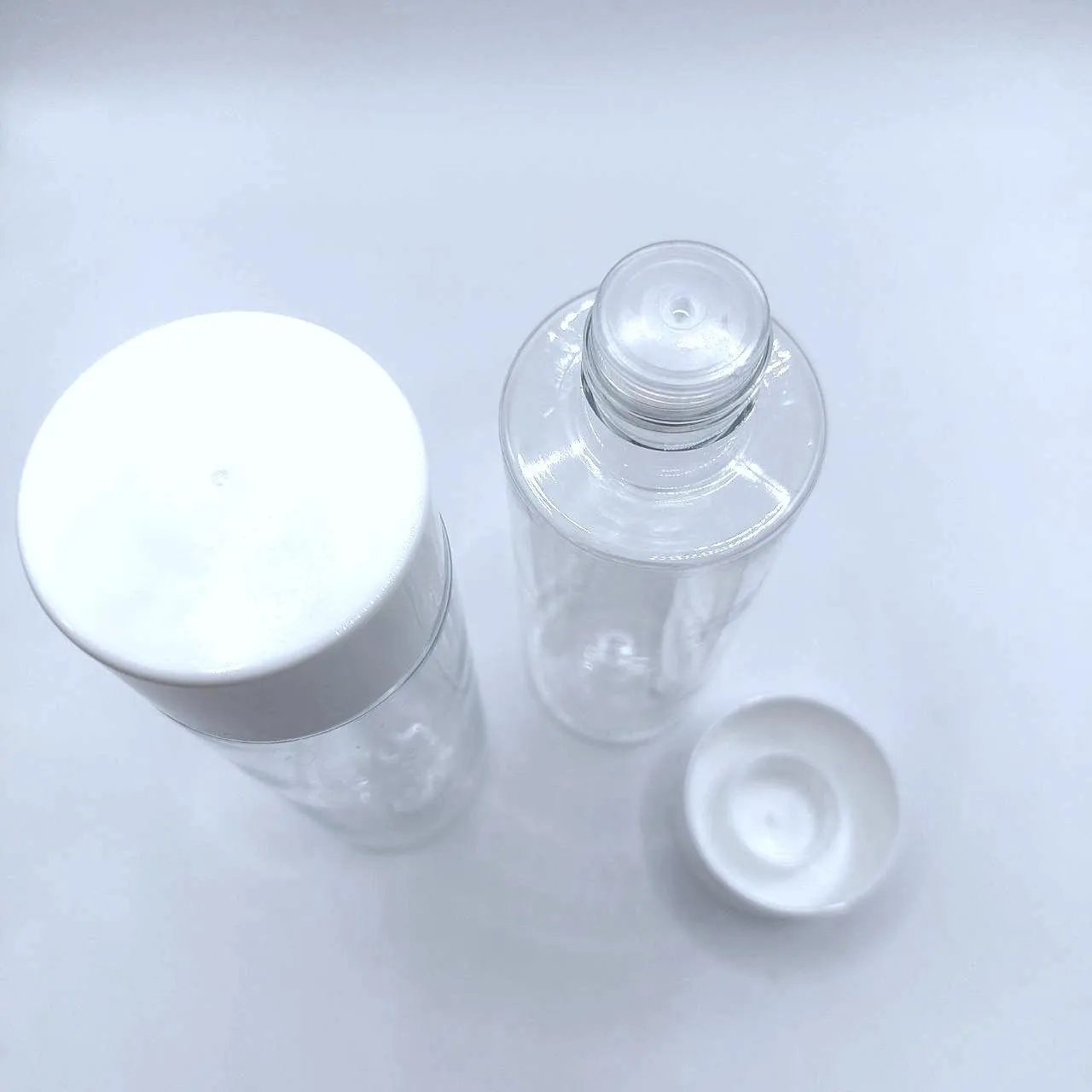 Флакон PET 200 мл 24/415 BU668B прозрачный в комплекте с широкой крышкой с редуктром 4