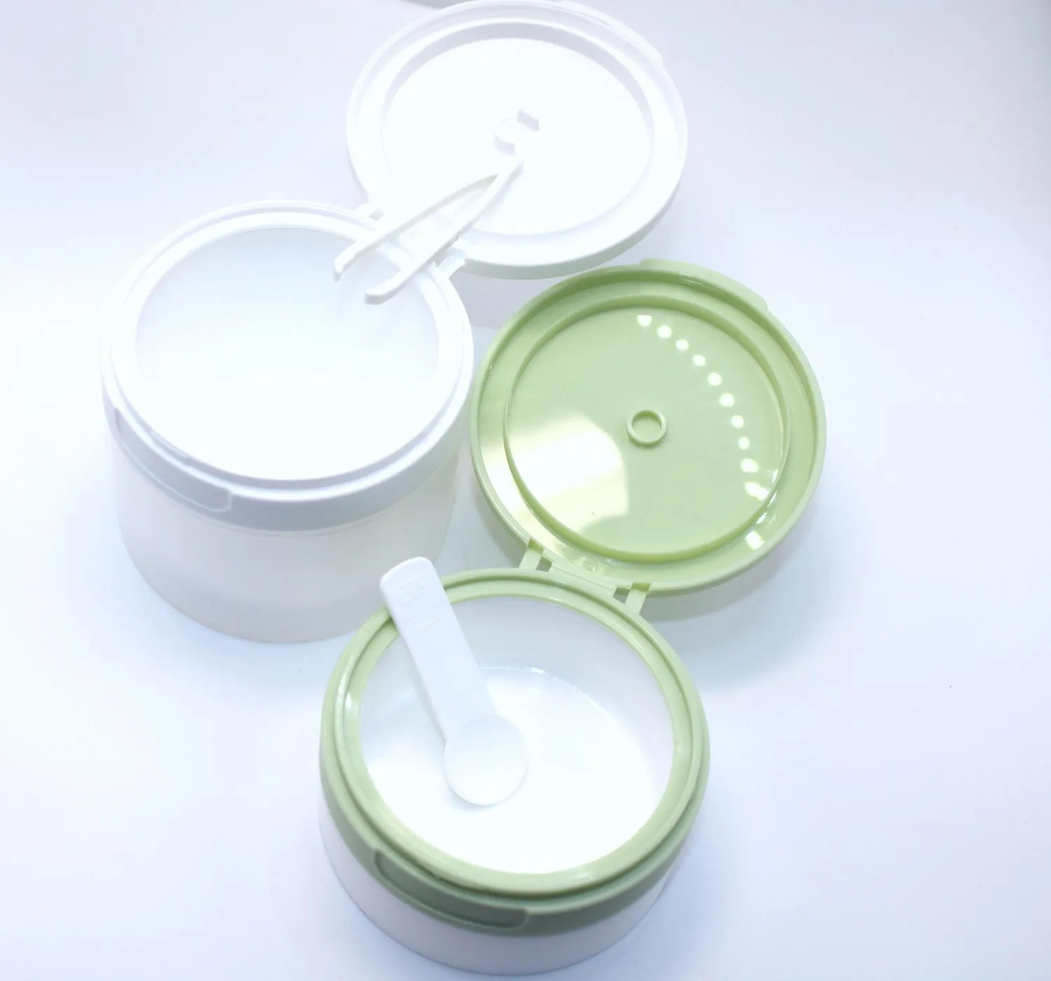 Банки РР с крышками флип-топ в комплекте с пинцетом/лопаткой и твердым вкладышем 4