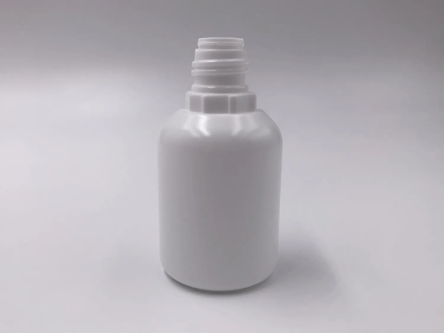 Флакон FARM 25 ml. белый с крышкой с кпв и дозатором 3