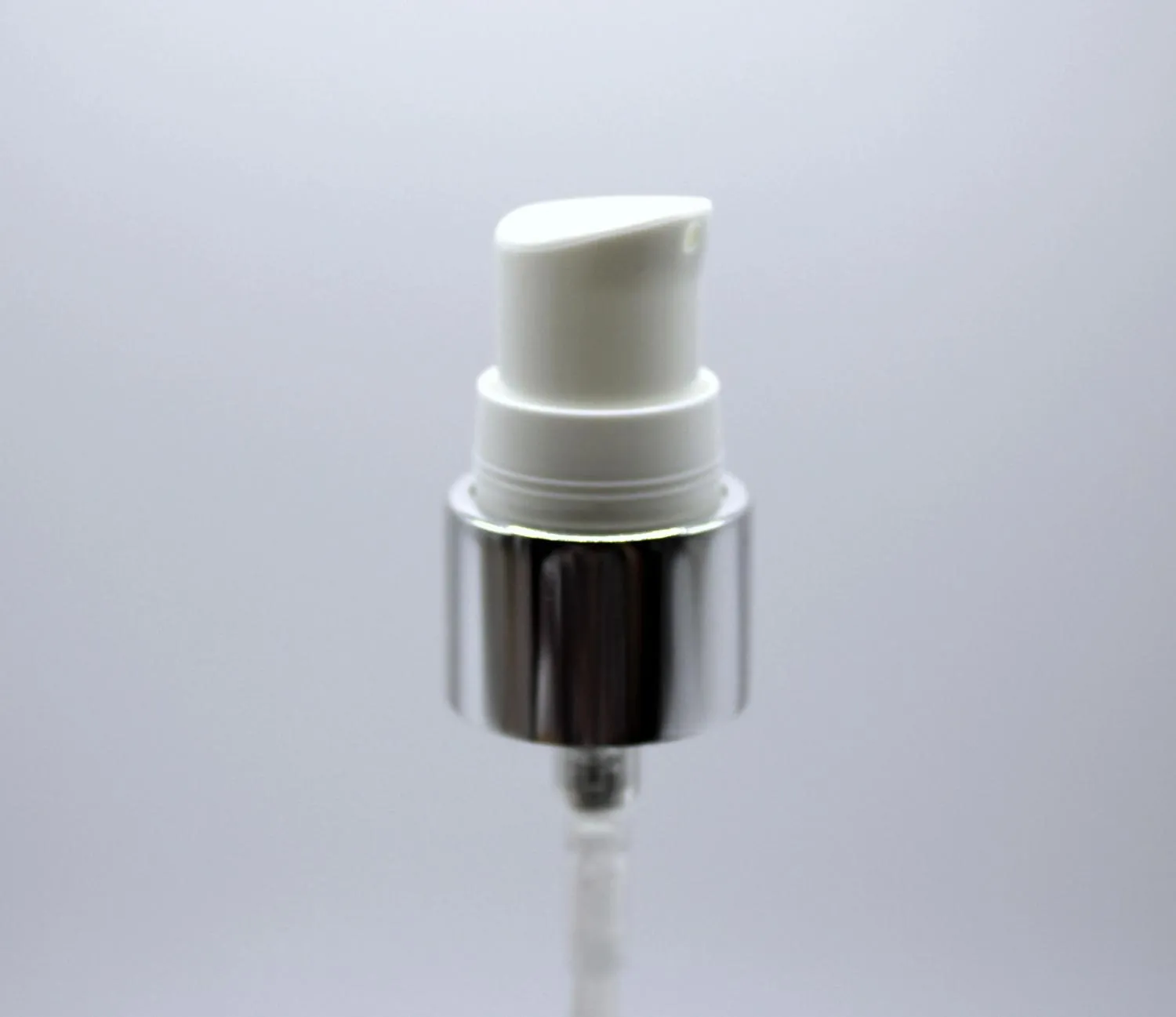 NEW_Дозатор 20/410 белый с алюм.чехлом под серебро, кремовый, колпак прозрачный, трубка 150мм ( в выдернутом состоянии) 3