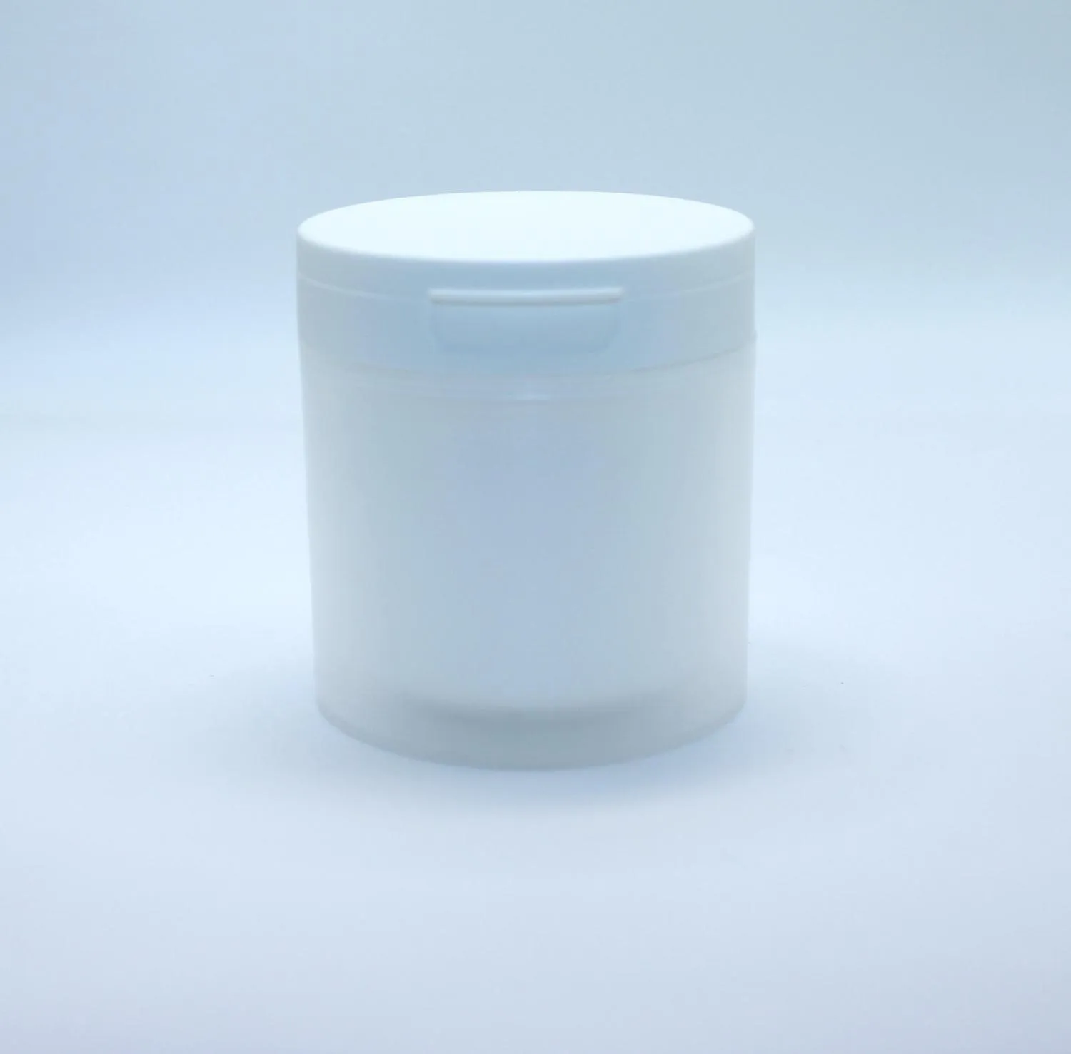 Банки РР с крышками флип-топ в комплекте с пинцетом/лопаткой и твердым вкладышем 10