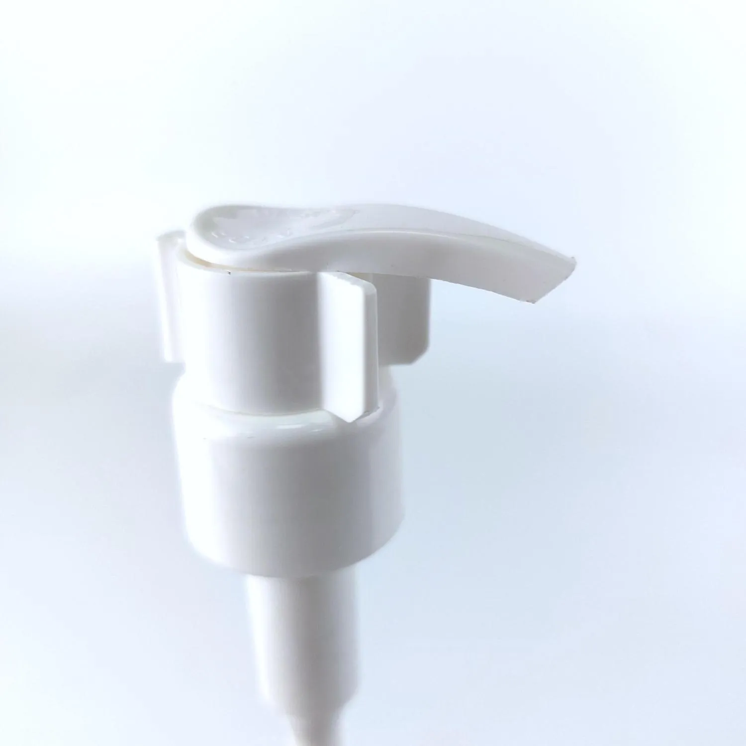 Клипса-стопер для фиксации актуатора дозаторов Lilac (P507), цвет белый. 4